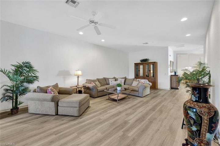 4522  Cardinal Cove  LN, Naples, FL 34114
