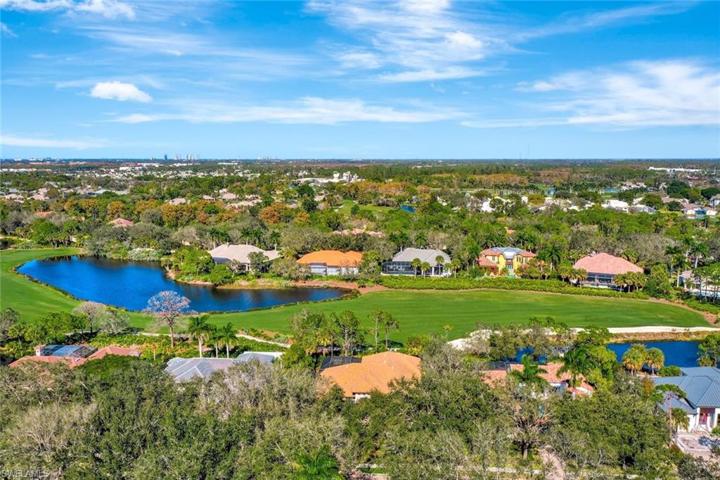 Fabulous fairway & lake views of hole #13
