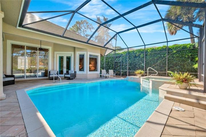 French doors from owner's suite to lanai