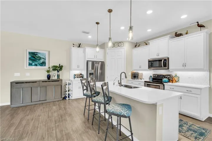 Large Pantry, Stainless Steel Appliances