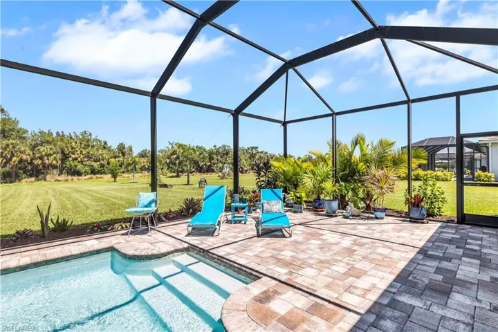 Lounge Poolside ~ Large, Extended Pool Deck