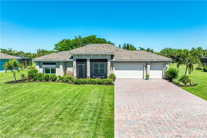 Welcome Home! 2121 Hickeys Creekside Drive, Alva, Florida