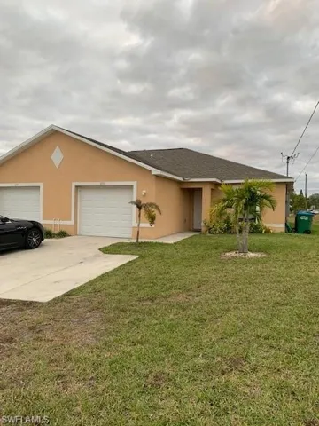 633 Hancock Bridge Pky, Cape Coral, Florida 33990