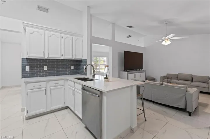 7780 Scarlet Ct, Naples, Florida 34104