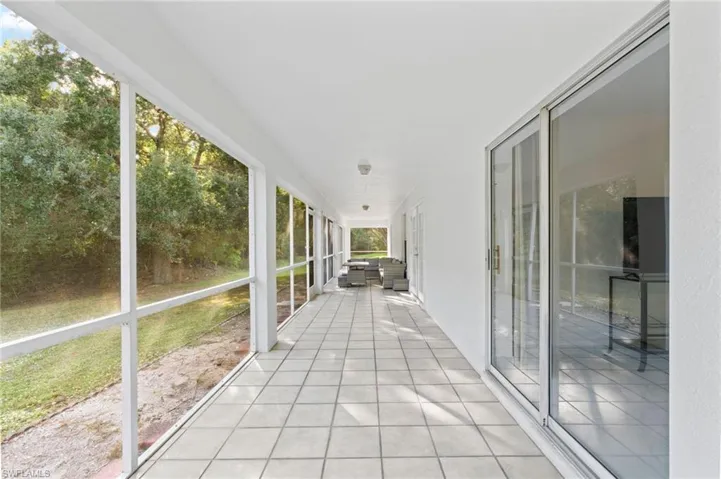 7780 Scarlet Ct, Naples, Florida 34104
