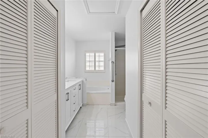 7780 Scarlet Ct, Naples, Florida 34104
