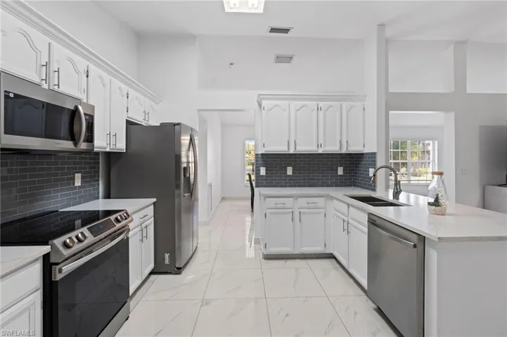 7780 Scarlet Ct, Naples, Florida 34104