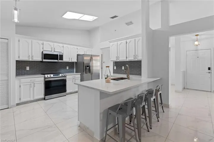 7780 Scarlet Ct, Naples, Florida 34104