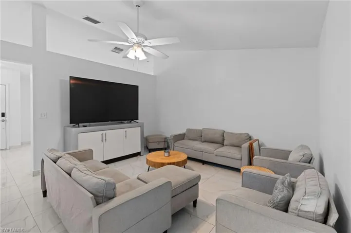 7780 Scarlet Ct, Naples, Florida 34104
