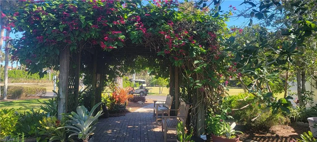 4684 Lahaina LN, Bonita Springs, FL 34134,224104752