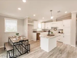 4684 Lahaina LN, Bonita Springs, FL 34134,224104752
