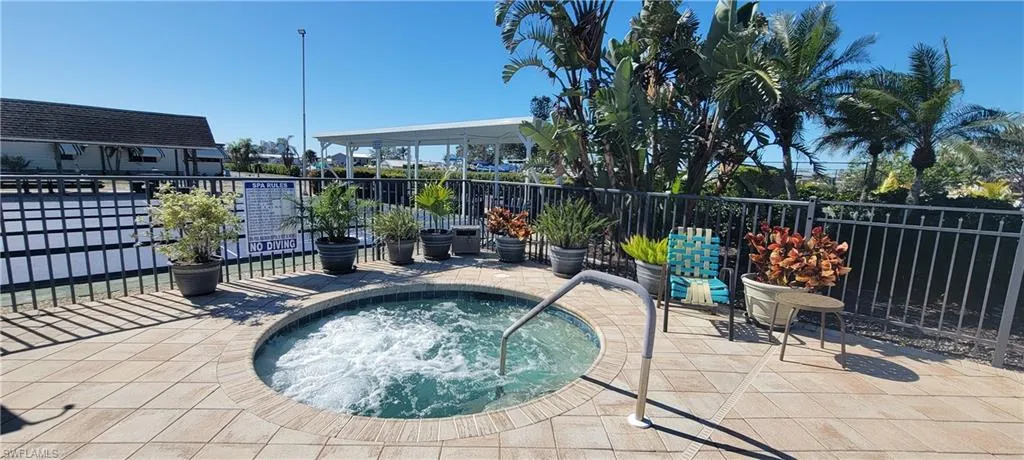 4684 Lahaina LN, Bonita Springs, FL 34134,224104752