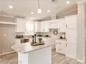 4684 Lahaina LN, Bonita Springs, FL 34134,224104752