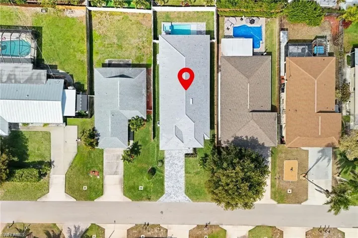 653 107th Ave N, Naples, Florida 34108