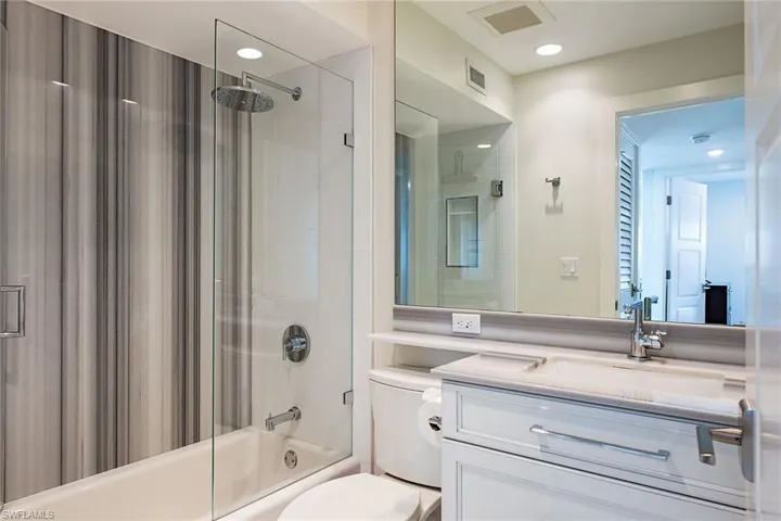 705 Neapolitan Way # 705, Naples, Florida 34103