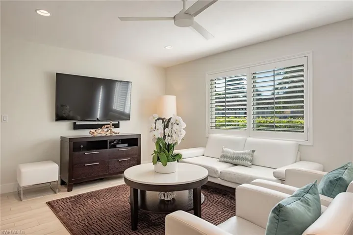 705 Neapolitan Way # 705, Naples, Florida 34103