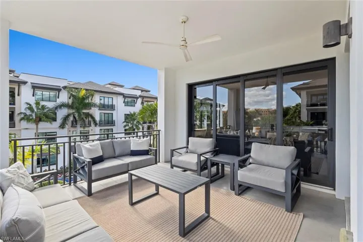 View of patio / terrace with outdoor lounge area and a ceiling fan