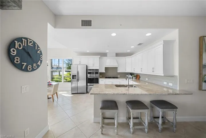 8030 Signature Club Cir 6, Naples, Florida 34113