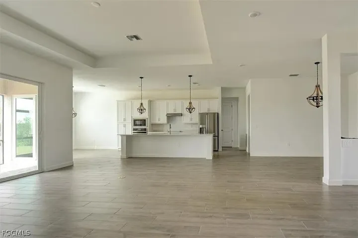 7796 Lakes Edge Ln, Port Charlotte, Florida 33981