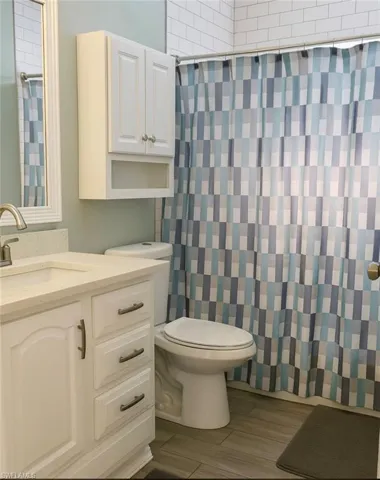 633 Palm View Dr 4, Naples, Florida 34110