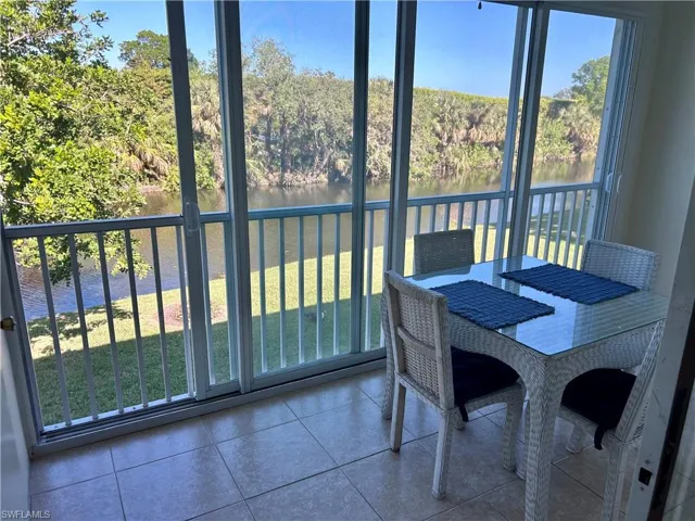 633 Palm View Dr 4, Naples, Florida 34110