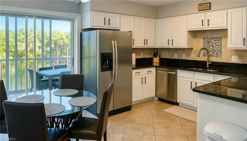 633 Palm View Dr 4, Naples, Florida 34110