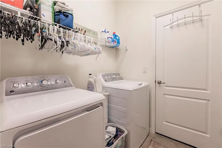 14337  Vindel  CIR, Fort Myers, FL 33905