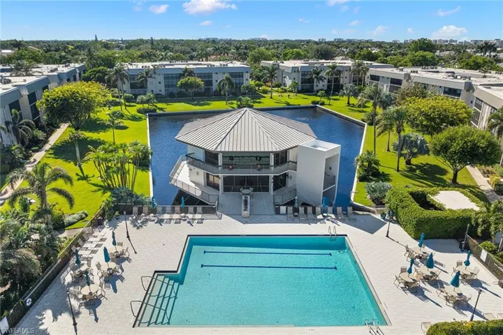 788  Park Shore  DR, Naples, FL 34103
