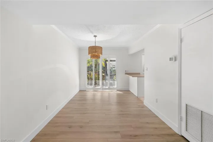 788  Park Shore  DR, Naples, FL 34103