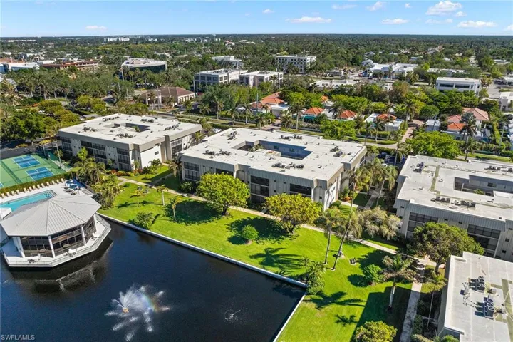 788  Park Shore  DR, Naples, FL 34103
