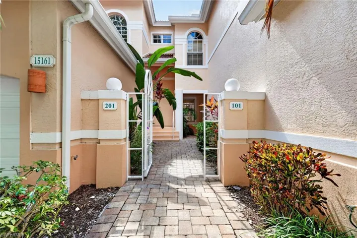 15161 Storrington Pl 101, Naples, Florida 34110