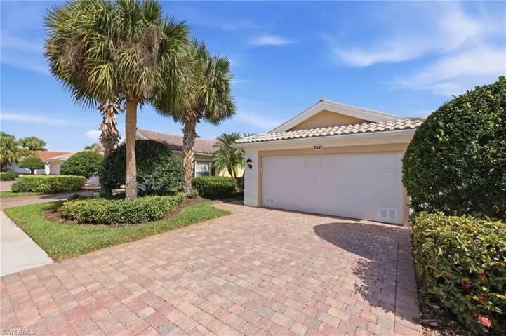 7647  Novara  CT, Naples, FL 34114