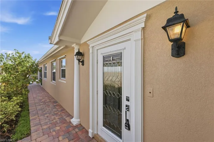 7647  Novara  CT, Naples, FL 34114