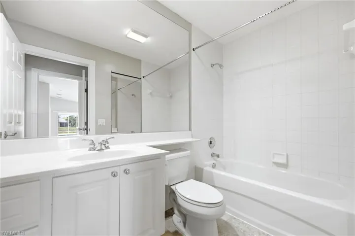 7647  Novara  CT, Naples, FL 34114