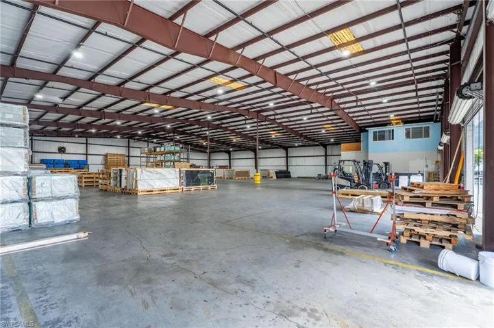 3520 Old Metro Pkwy, Fort Myers, Florida 33916
