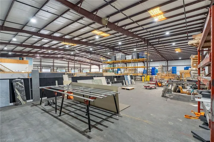 3520 Old Metro Pkwy, Fort Myers, Florida 33916