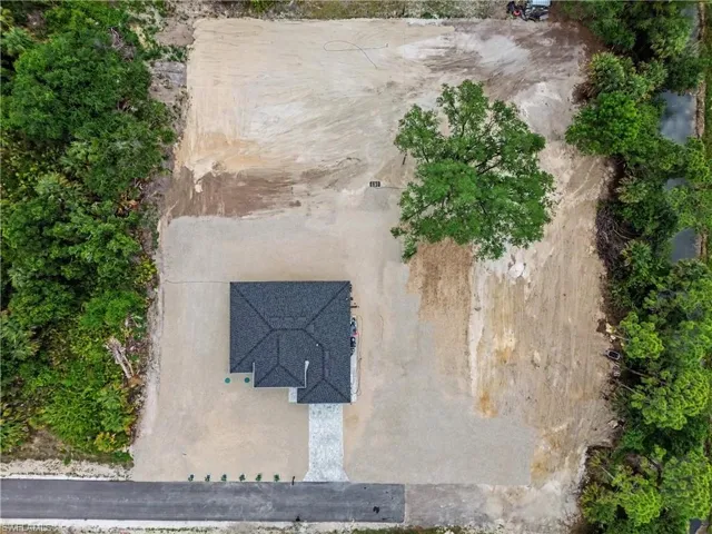 402  Thompson  AVE, Lehigh Acres, FL 33972