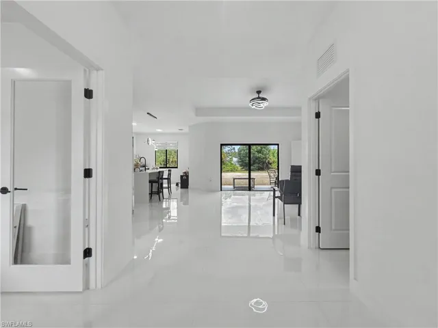 402  Thompson  AVE, Lehigh Acres, FL 33972