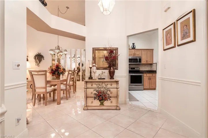 3032  West Crown Pointe  BLVD, Naples, FL 34112