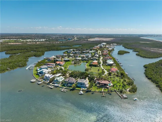 17049 Marina Cove Ln, Fort Myers, Florida 33908