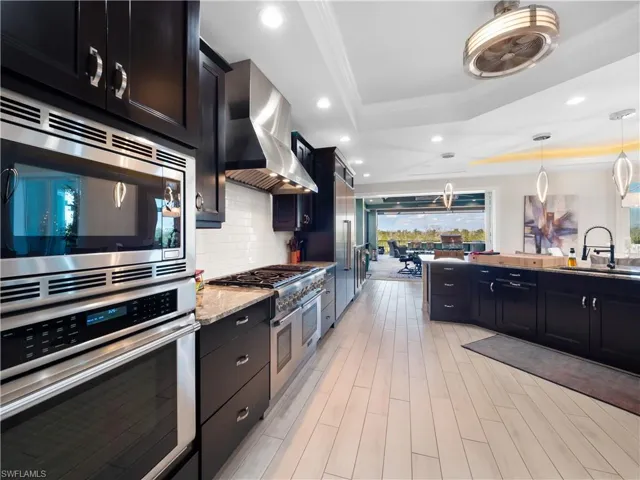 17049 Marina Cove Ln, Fort Myers, Florida 33908