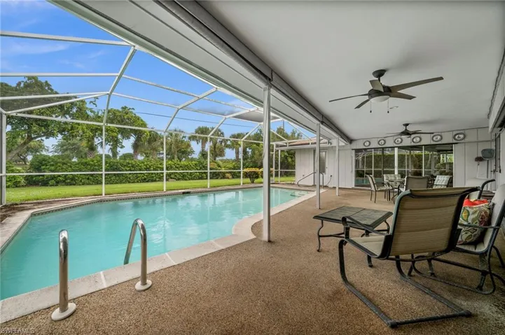 421 Palm River Blvd, Naples, Florida 34110
