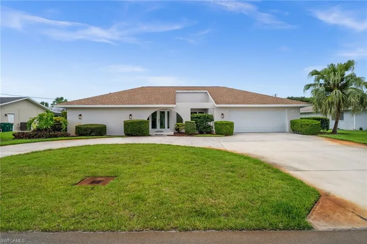 421 Palm River Blvd, Naples, Florida 34110