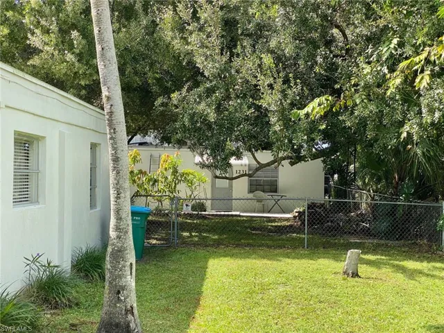 1231/1233 Lamar Rd, North Fort Myers, Florida 33903
