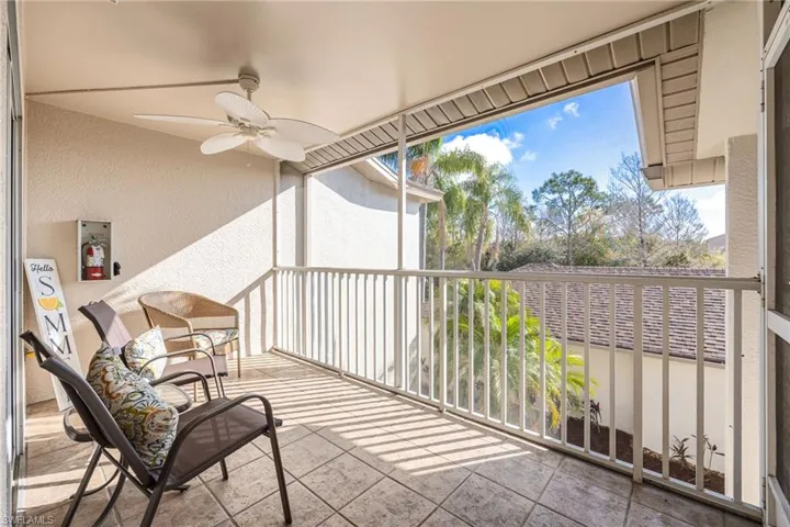 Balcony with ceiling fan