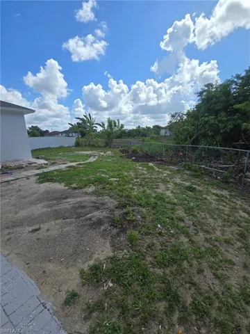 902 Adeline Ave, Lehigh Acres, Florida 33971