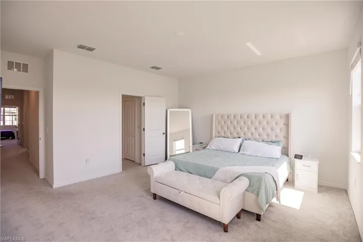 2805  Citrus  ST, Naples, FL 34120