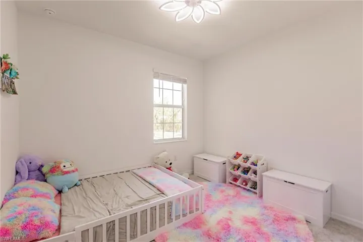 2805  Citrus  ST, Naples, FL 34120