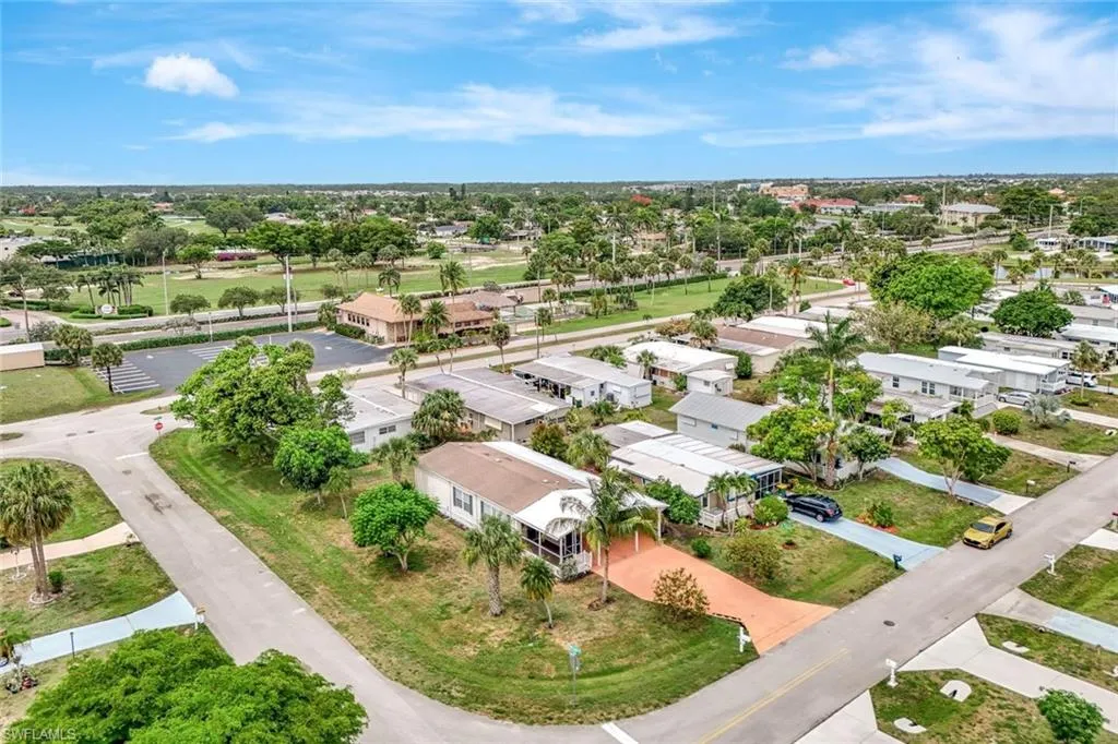 524 Menton LN, Naples, FL 34112,225045207