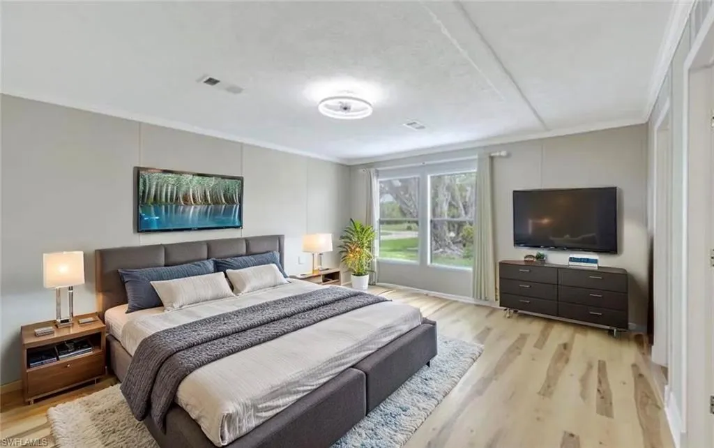 524 Menton LN, Naples, FL 34112,225045207